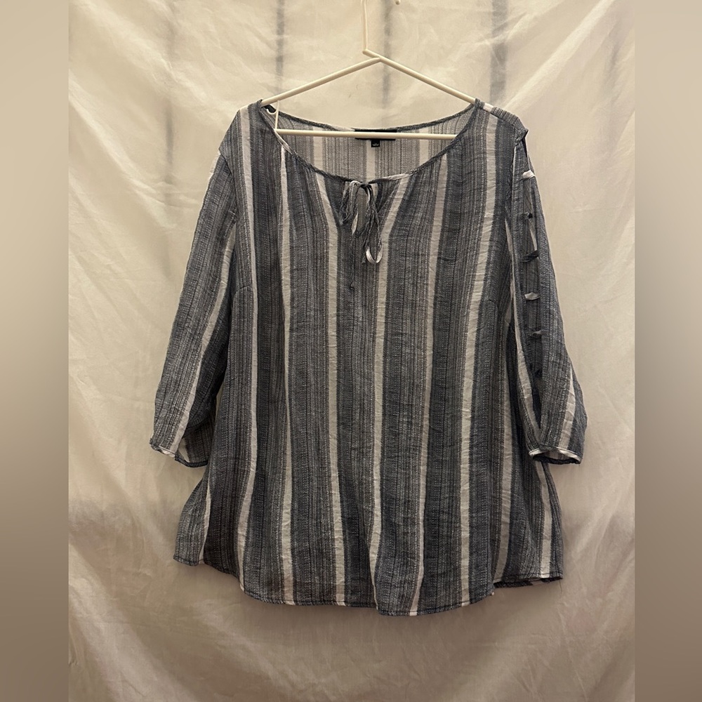 Fred David blue & white spring, summer blouse Size 1X